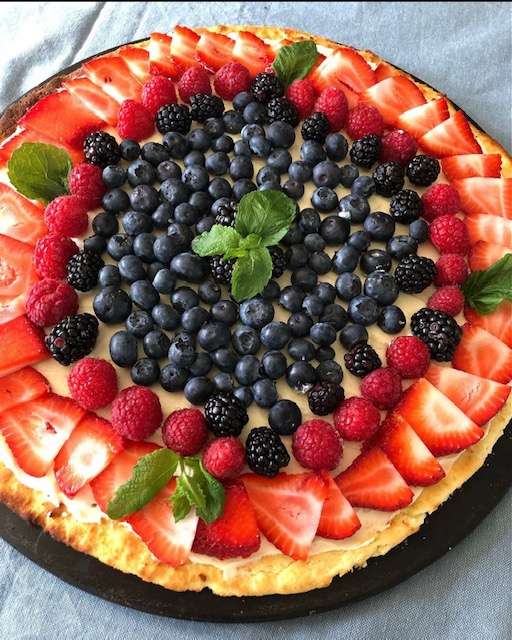 fruit pizza